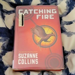 Catching Fire - Suzanne Collins